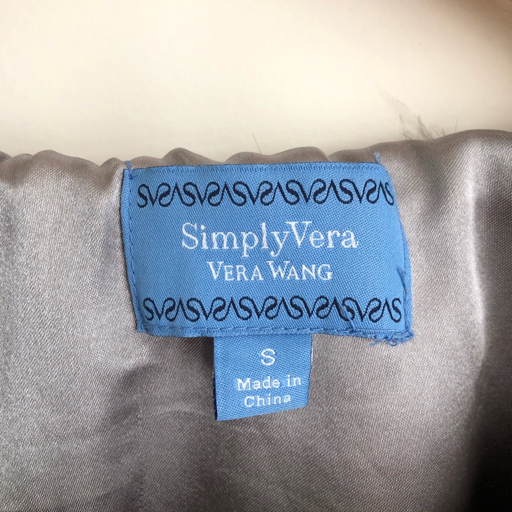 Simply Vera Faux Fur Short Sleeve One Hook Coat - Picture 5 of 7